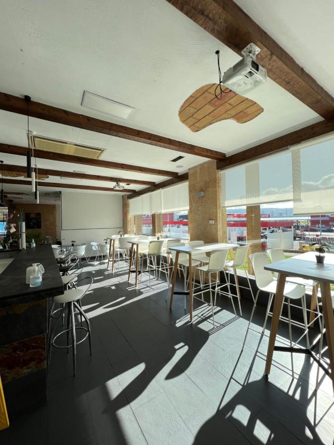 Hotel Chips Ferrol นารอน ภายนอก รูปภาพ